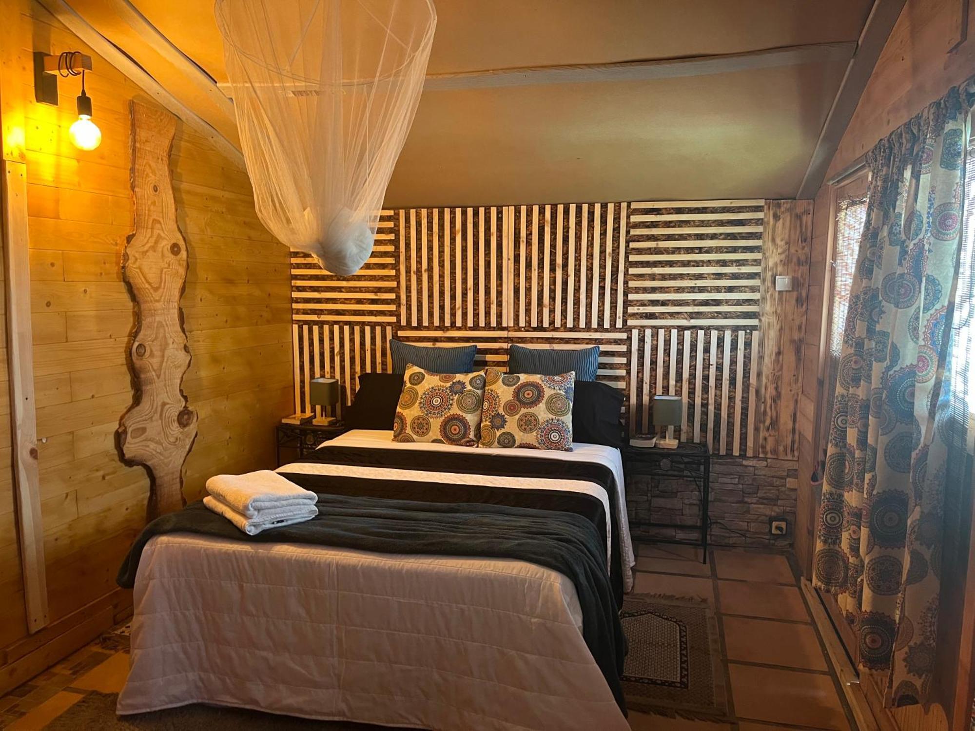 Casa Kintsugi Hotel Masquefa Екстериор снимка